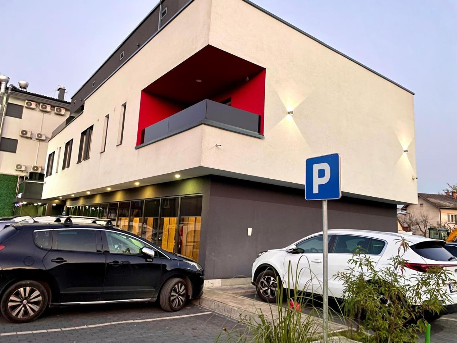 Swiss Plus Hotel Bihać Εξωτερικό φωτογραφία