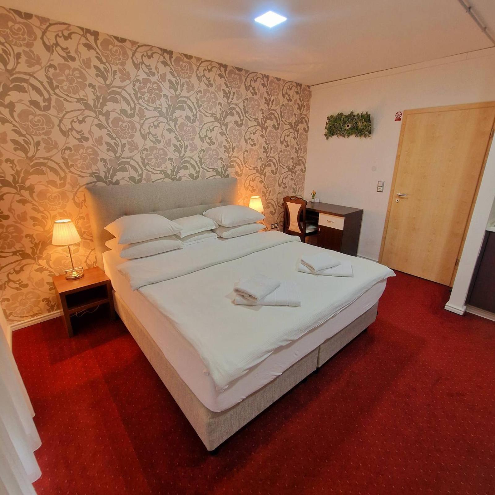 Swiss Plus Hotel Bihać Εξωτερικό φωτογραφία
