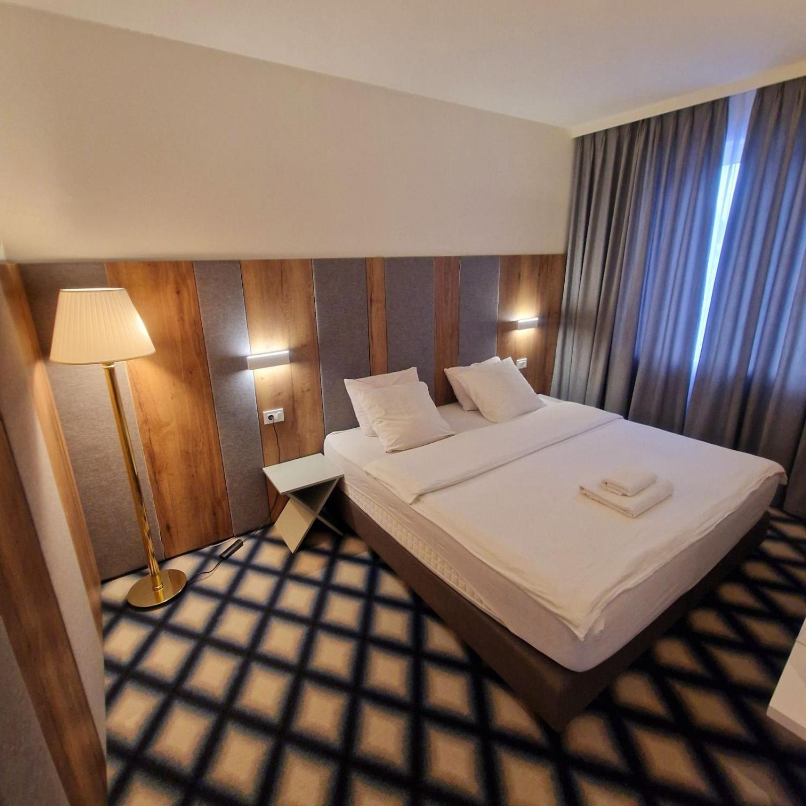 Swiss Plus Hotel Bihać Εξωτερικό φωτογραφία