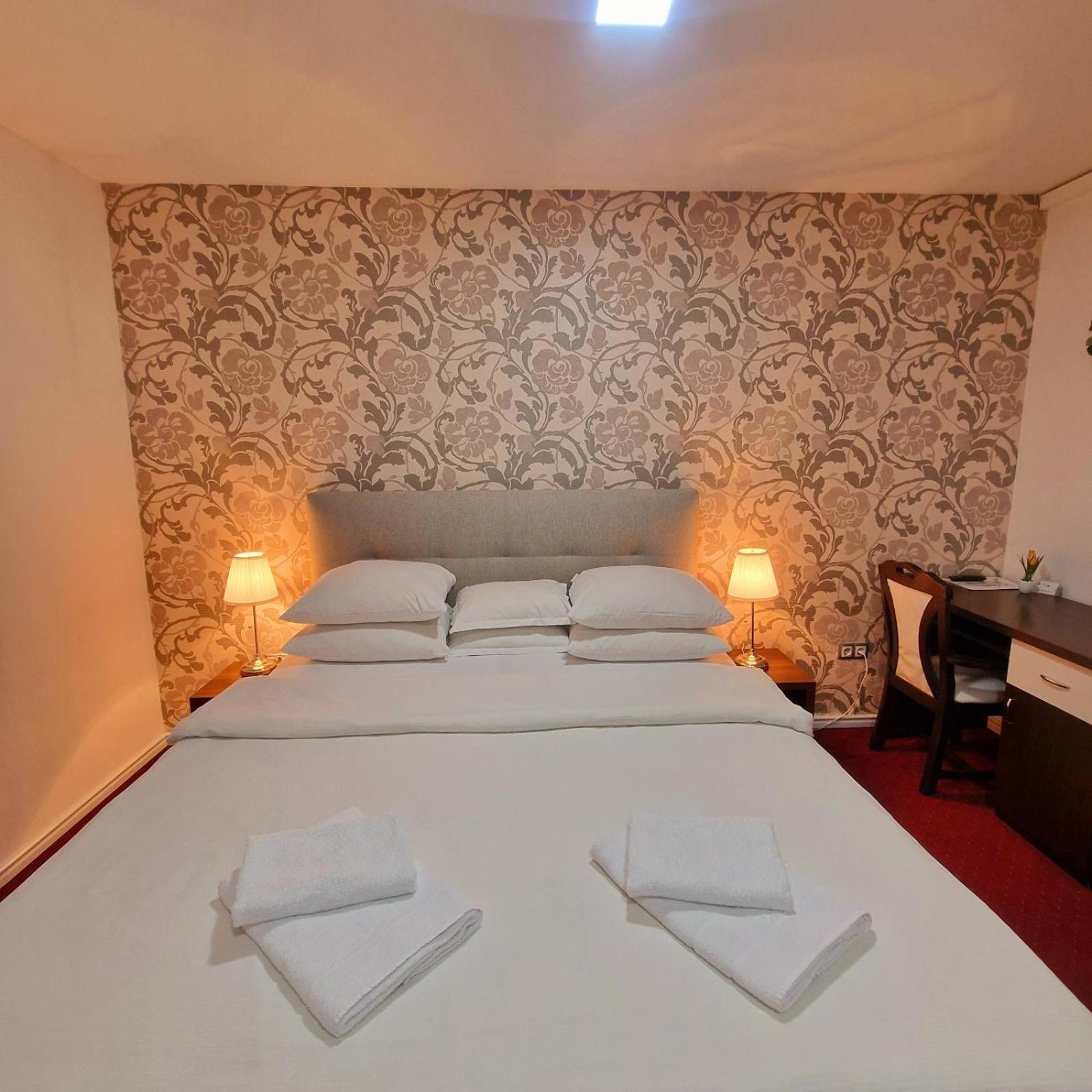 Swiss Plus Hotel Bihać Εξωτερικό φωτογραφία
